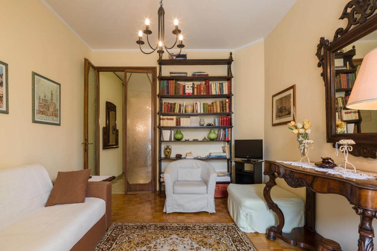 Casa Di Gioia Apartment เวโรนา ภายนอก รูปภาพ